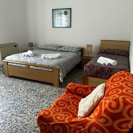 Pm 41 Via Ennio Porrino Guest House Alghero Eksteriør billede