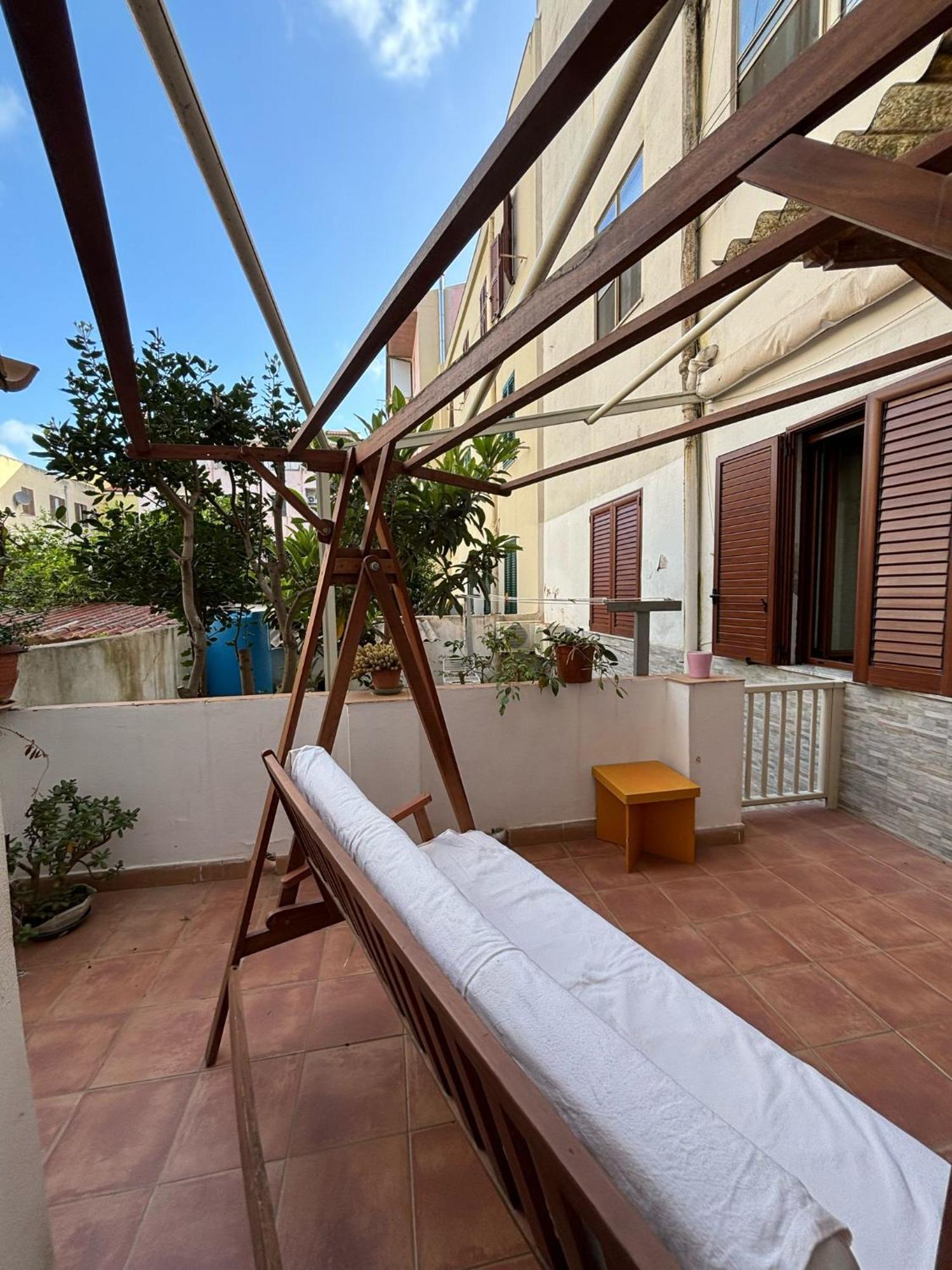 Pm 41 Via Ennio Porrino Guest House Alghero Eksteriør billede