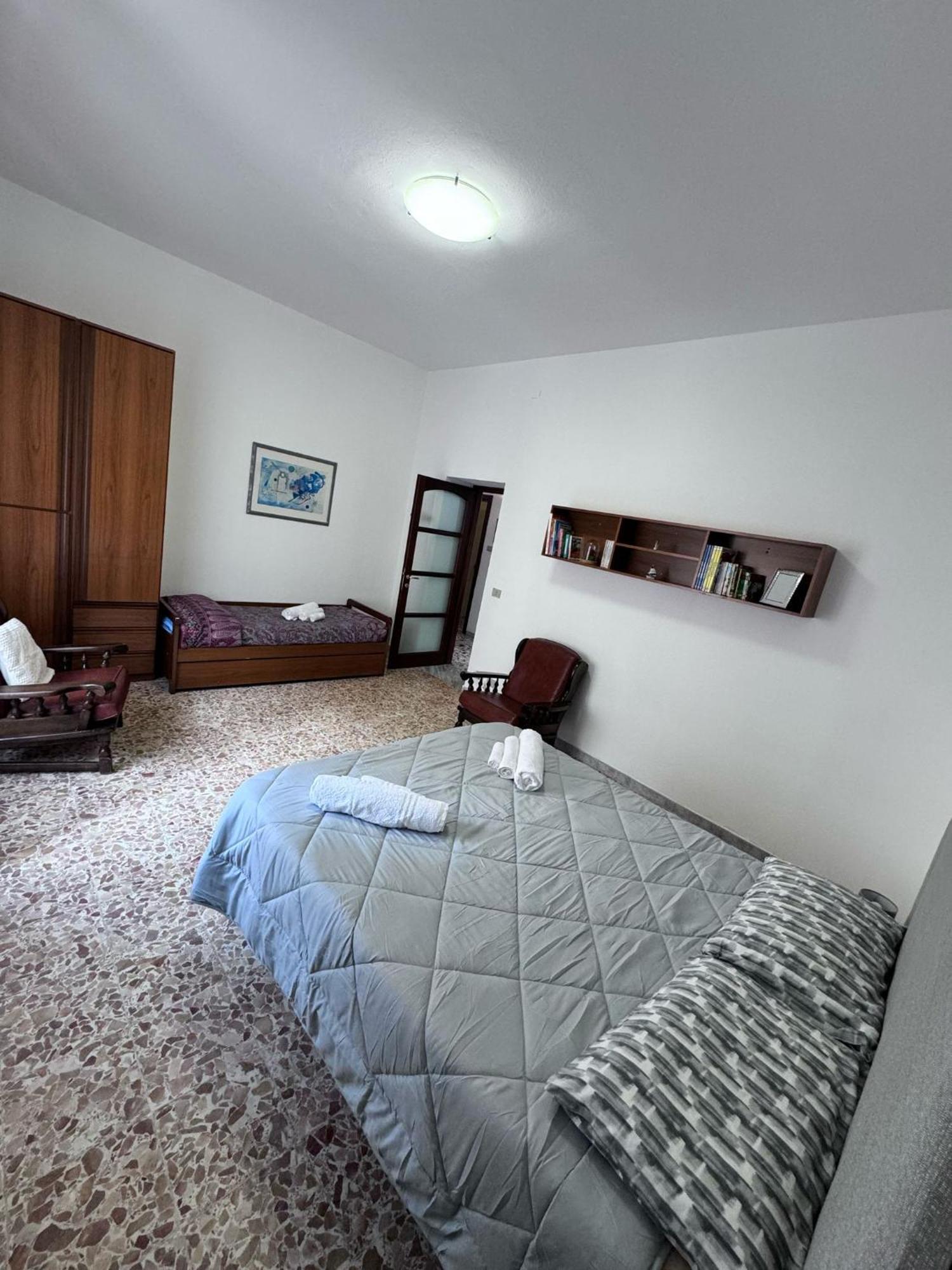 Pm 41 Via Ennio Porrino Guest House Alghero Eksteriør billede