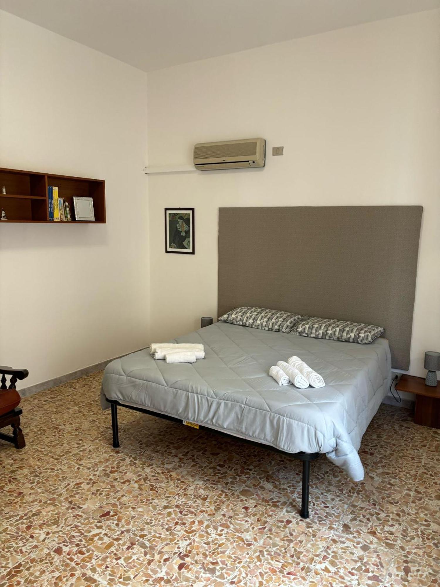 Pm 41 Via Ennio Porrino Guest House Alghero Eksteriør billede