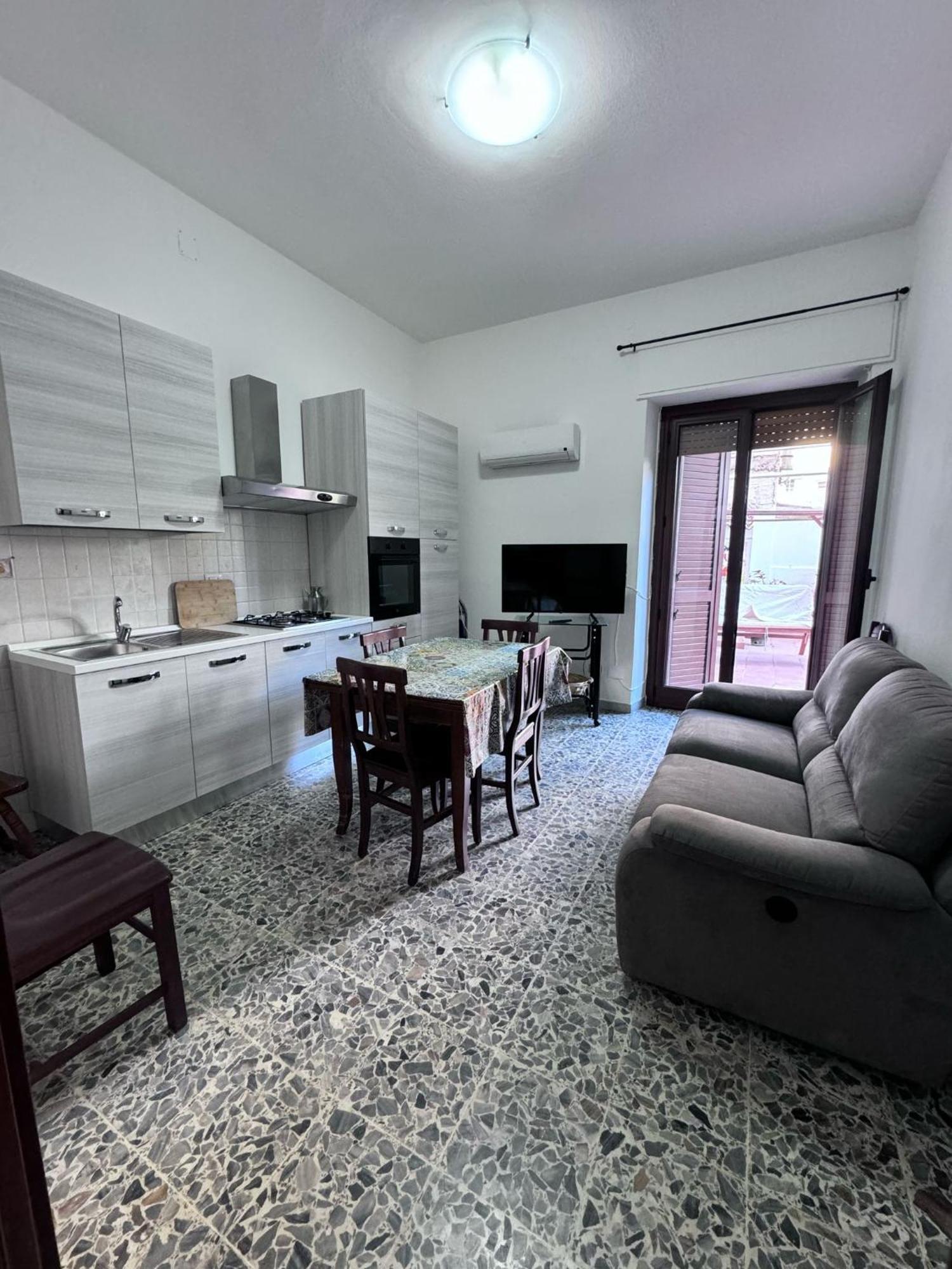 Pm 41 Via Ennio Porrino Guest House Alghero Eksteriør billede